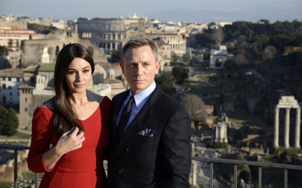 Daniel Craig ozlijedio koljeno snimajući novi film o Jamesu Bondu
