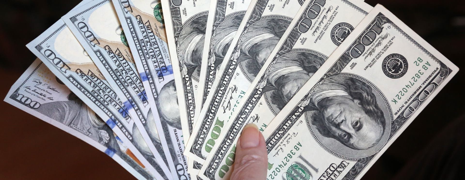 Dolar snažno porastao, očekuje se povećanje kamata u SAD-u
