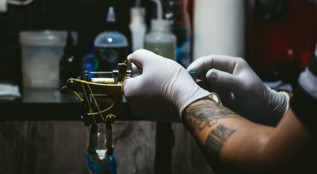 NAJBOLJI HRVATSKI I STRANI MAJSTORI TETOVIRANJA USKORO U ZAGREBU Tattoo revolucija između šunda i umjetnosti