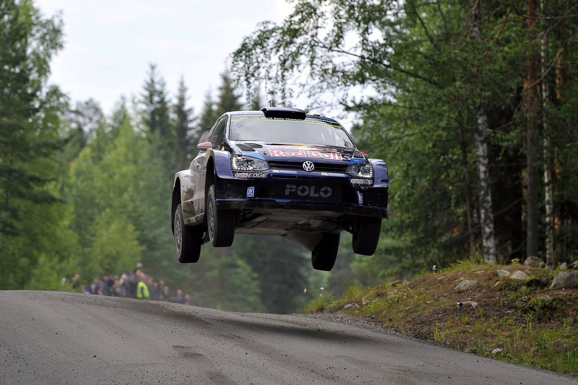 epa04867751 A picture made available on 31 July 2015 of Jari-Matti Latvala of Finland driving his Volkswagen Polo R WRC during the shakedown of the Finland Rally 2015 as part of the World Rally Championship (WRC) in Jyvaskyla, Finland, 30 July 2015.  EPA/-