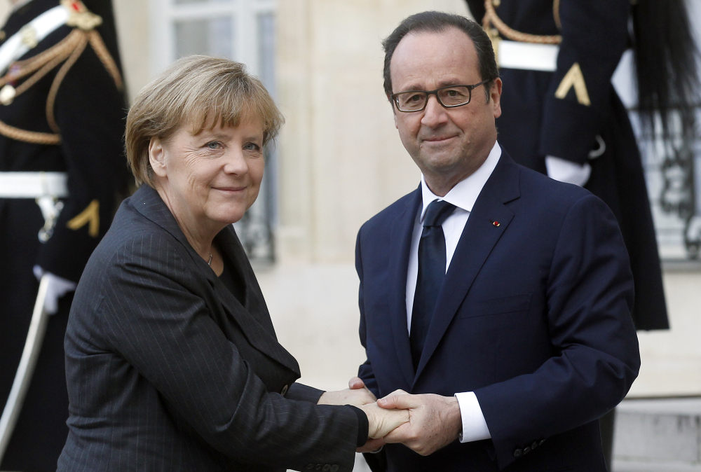 NJEMAČKA OČEKUJE 800.000 IZBJEGLICA Hollande i Merkel u ponedjeljak o izbjegličkoj krizi