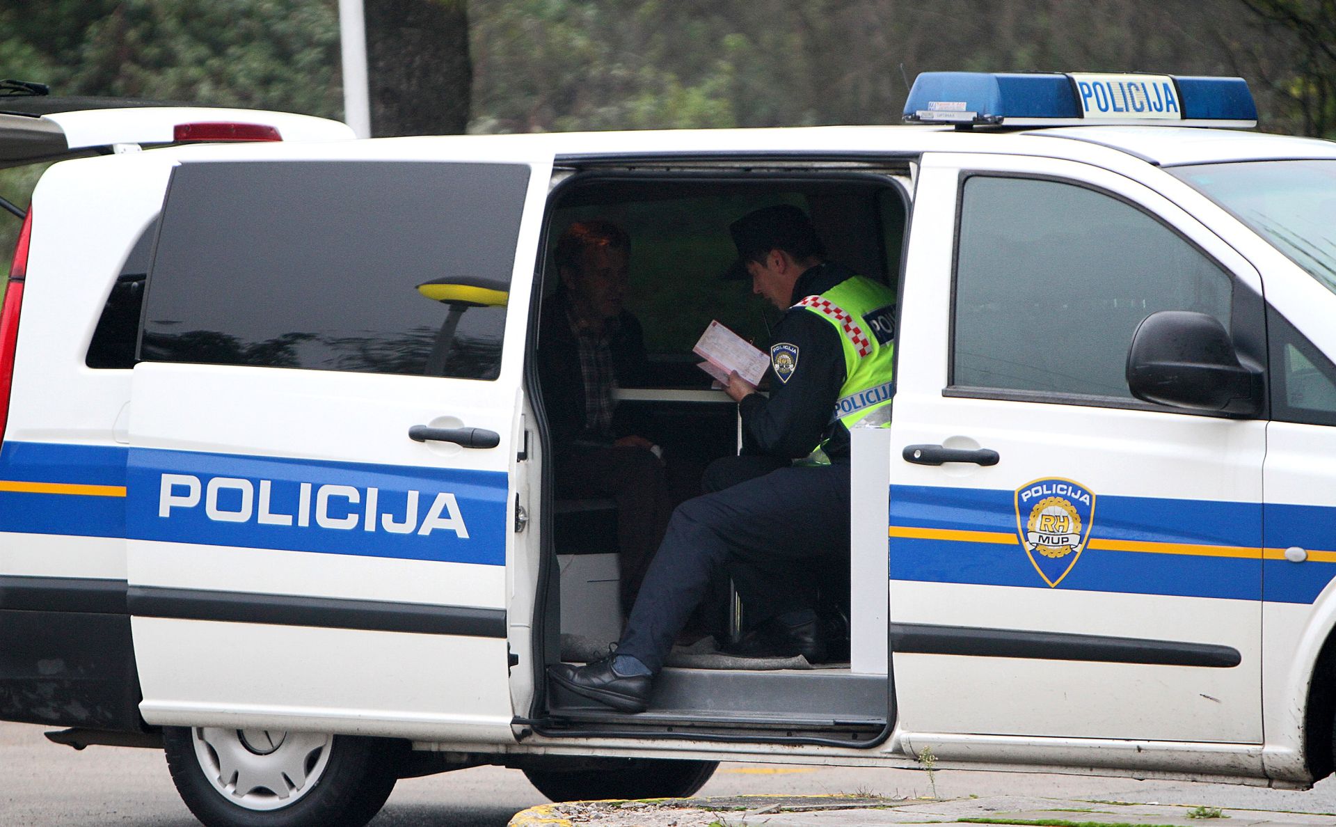 Karlovačka Policijska uprava u borbi protiv korumpiranih policajaca