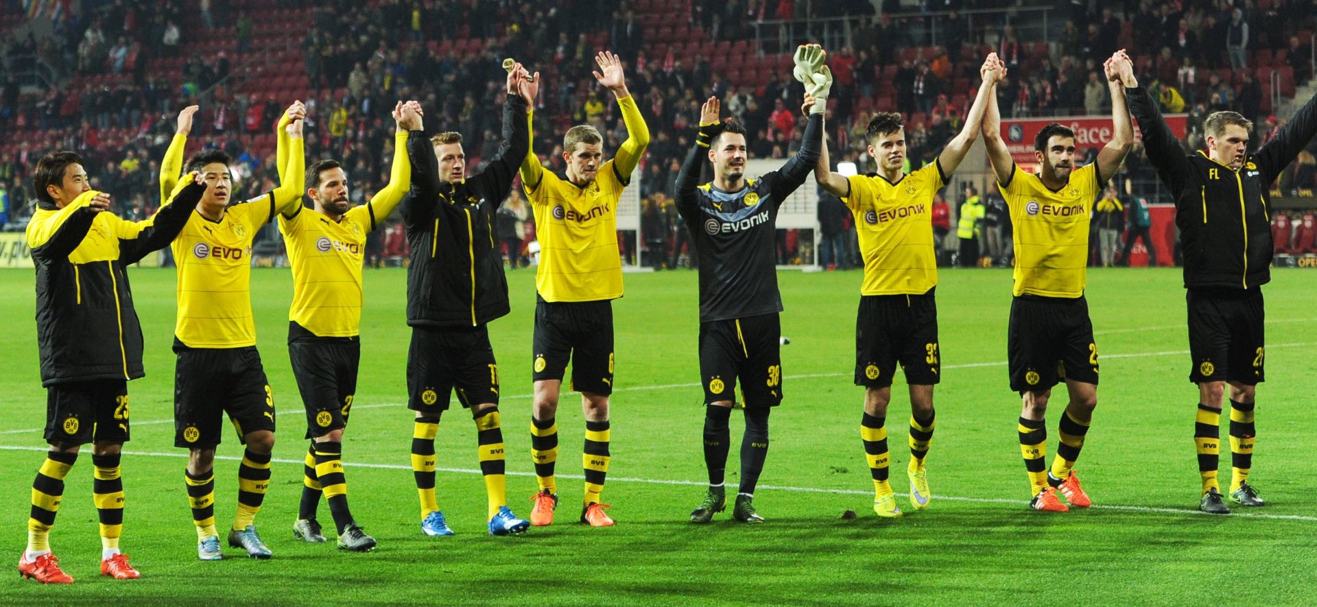 BUNDESLIGA Borussia uz promašeni jedanaesterac slavila kod Mainza 2:0
