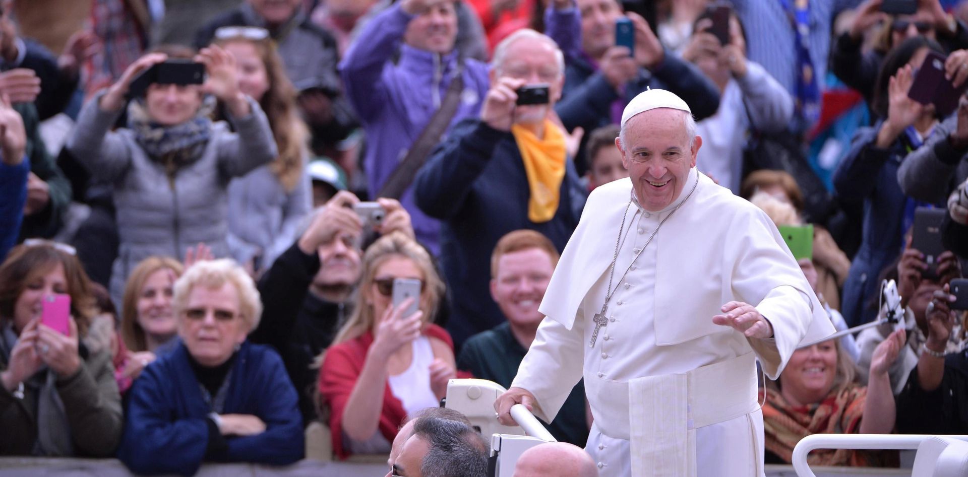 VATIKAN DEMANTIRA IZVJEŠĆA Talijanski list objavio kako papa Franjo ima tumor na mozgu