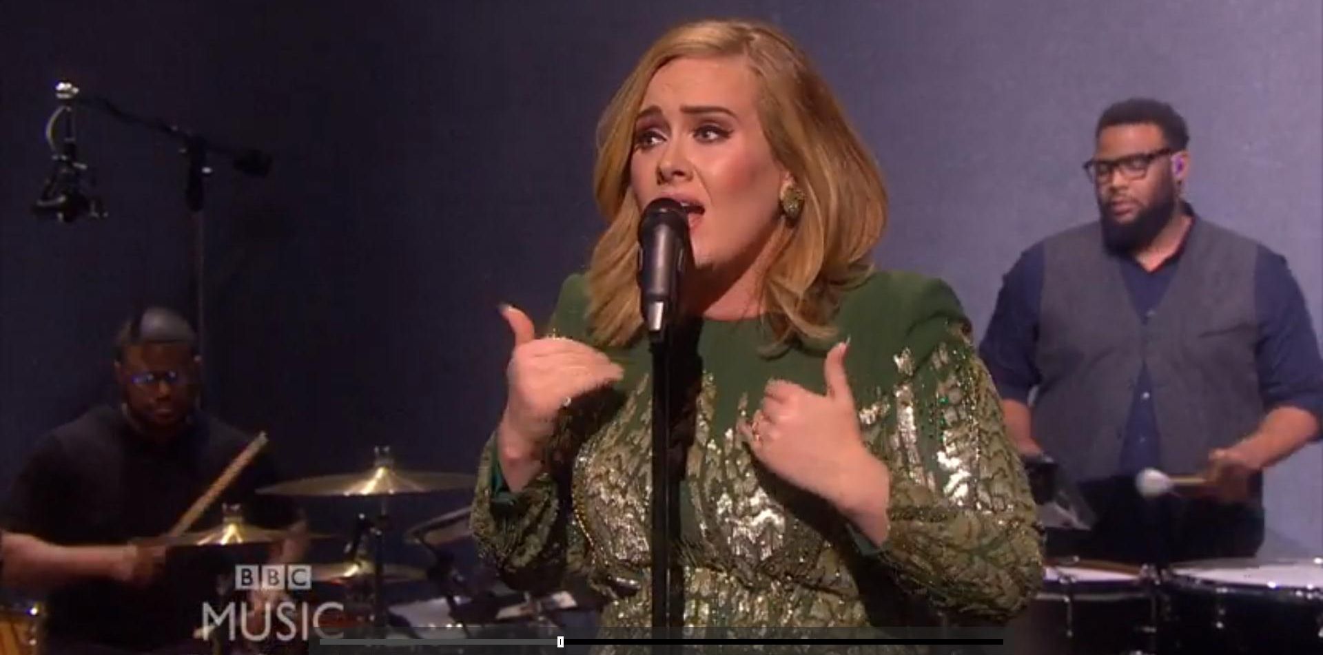 VIDEO: TAKO TO RADI ORIGINAL Prva live izvedba Adele od 2013. – poslušajte Hello