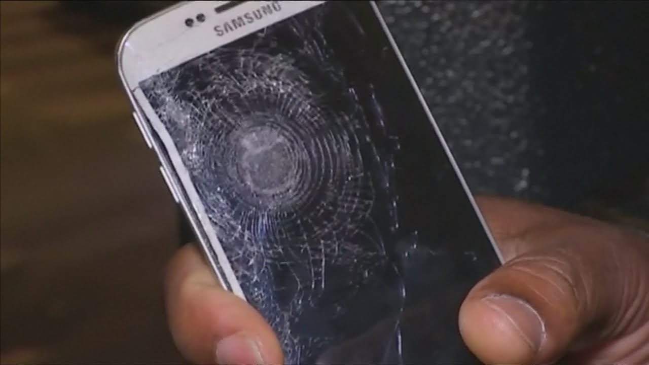 VIDEO: Pametni telefon spasio život prolazniku u Parizu