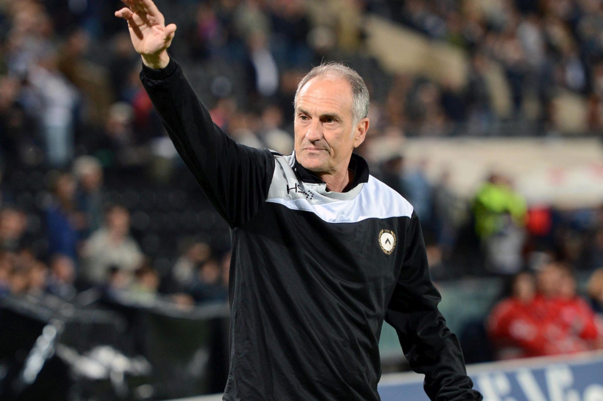 epa05109327 (FILE) A file photo dated 17 May 2014 Udinese's coach Francesco Guidolin waves supporters at the end of the Italian Serie A soccer match Udinese Calcio vs UC Sampdoria at Friuli stadium in Udine, Italy. Francesco Guidolin will be head coach at Swansea City until the end of the season, the club announced on 18 January 2016. Guidolin will work with interim manager Alan Curtis - who replaced Garry Monk last month after Monk's firing - and will also have final say on team selection, the Premier League club said 18 January 2016.  EPA/LANCIA