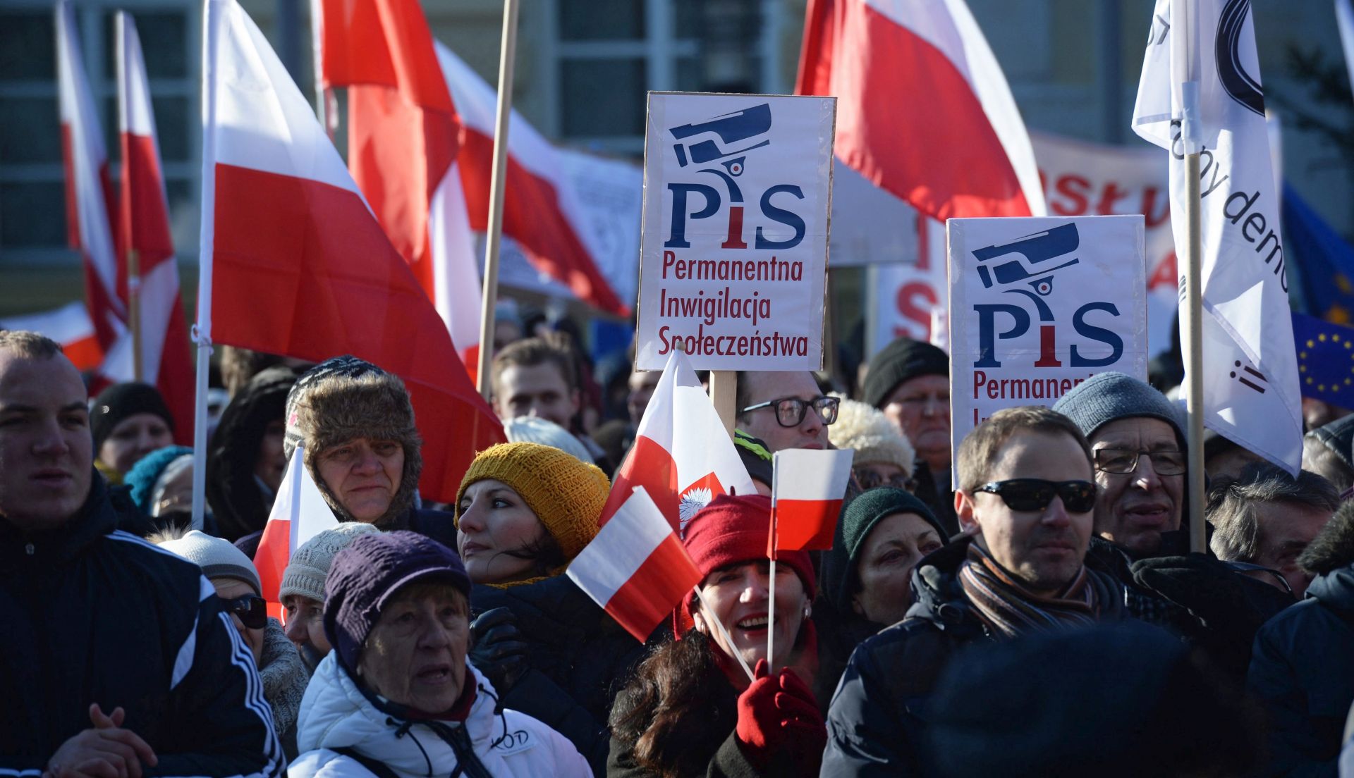 UGROŽAVANJE PRAVA GRAĐANA: Tisuće Poljaka prosvjedovalo protiv prijedloga zakona o nadzoru
