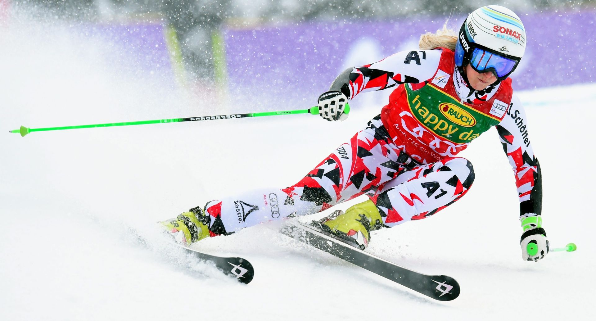 epa05198984 Eva-Maria Brem of Austria in action during the Women's Alpine Giant Slalom first run of the Alpine Skiing World Cup in Jasna, Slovakia, 07 March 2016.  EPA/VASSIL DONEV