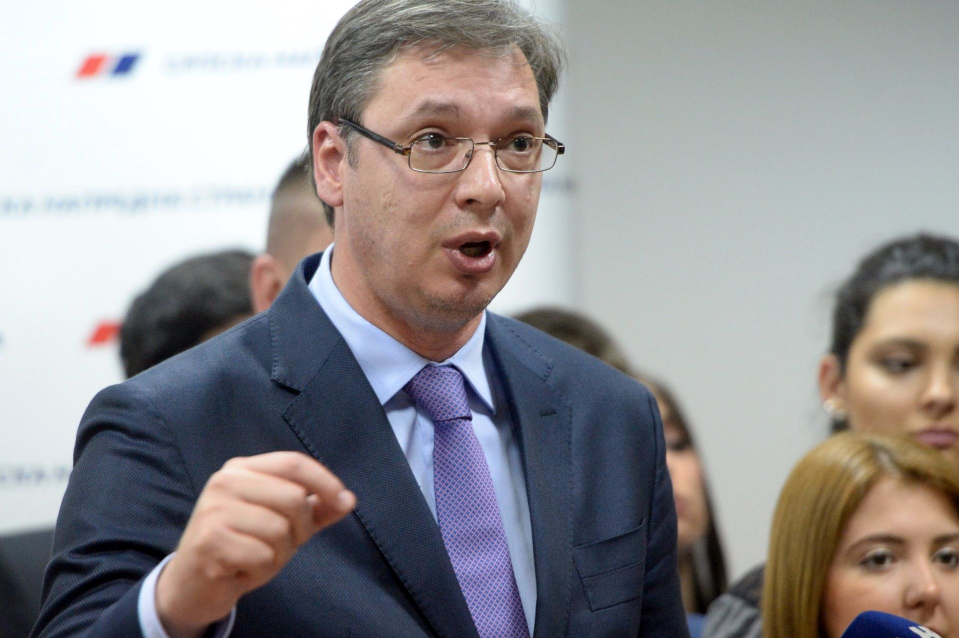Strani mediji o srbijanskim izborima: Vučićev nespretni izborni dribling