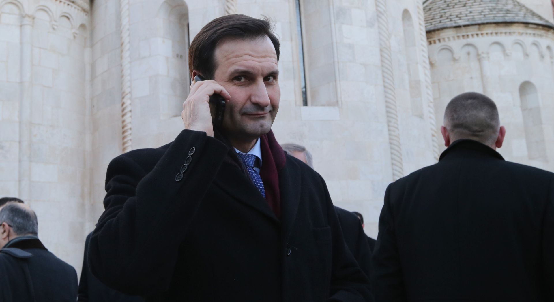 Ministar Kovač razgovarao telefonski s državnim tajnikom Kerryjem