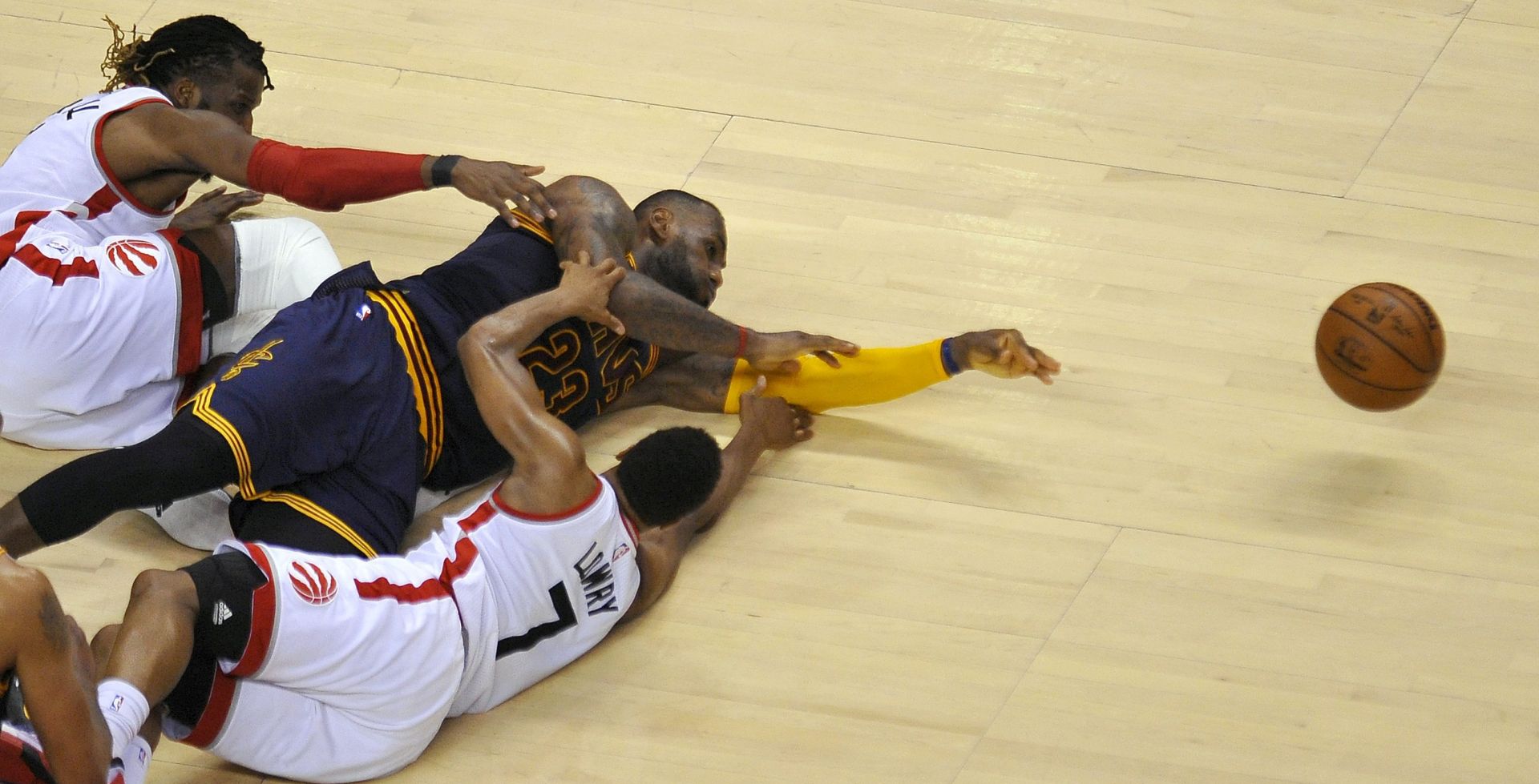 NBA: Raspucali se Lowry i DeRozan, Cleveland stao šut