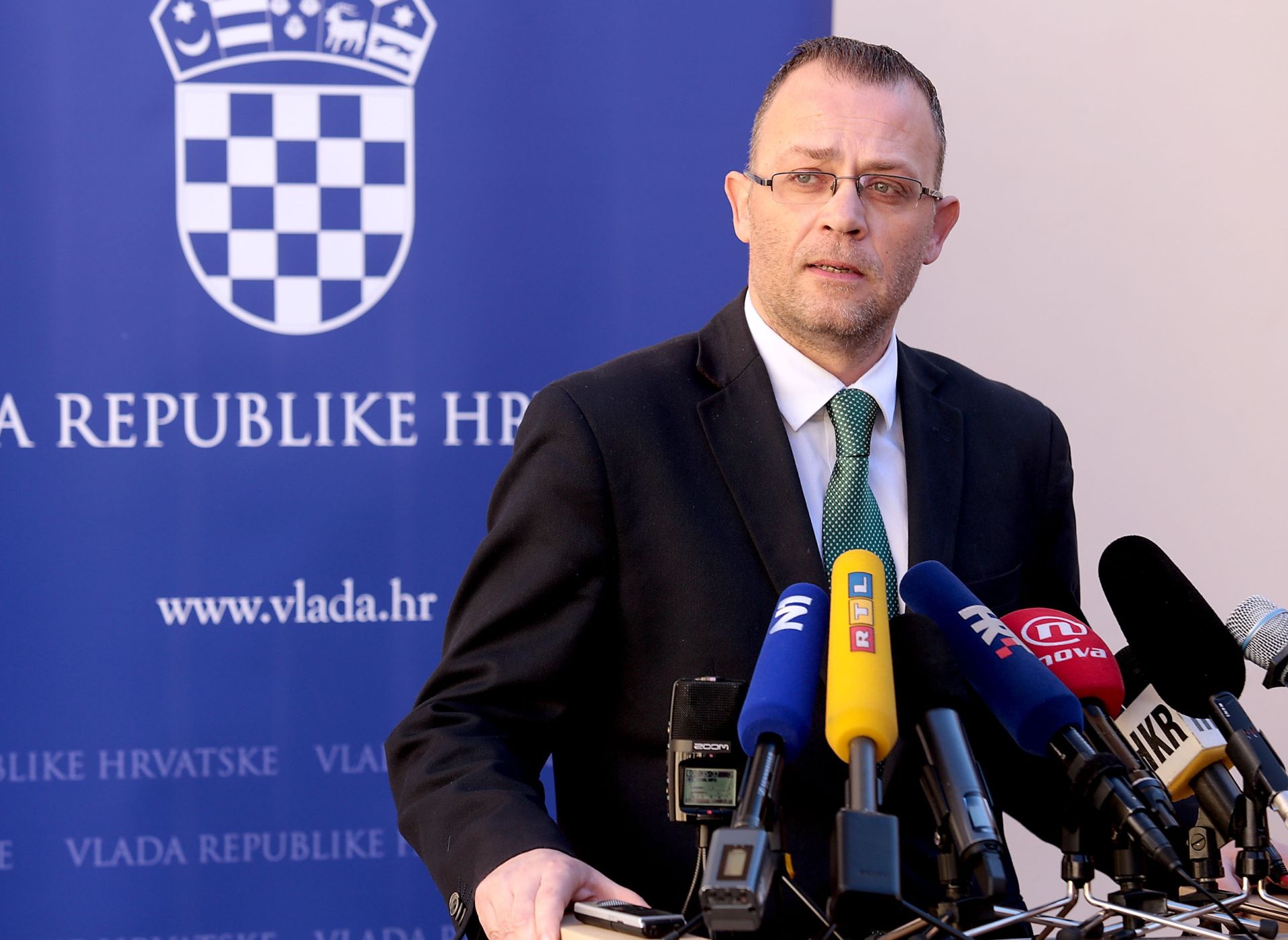 11.02.2016., Zagreb - Ministar kulture Zlatko Hasanbegovic dao je izjavu vezanu na optuzbe koje se iznose u medijima. Photo: Patrik Macek/PIXSELL