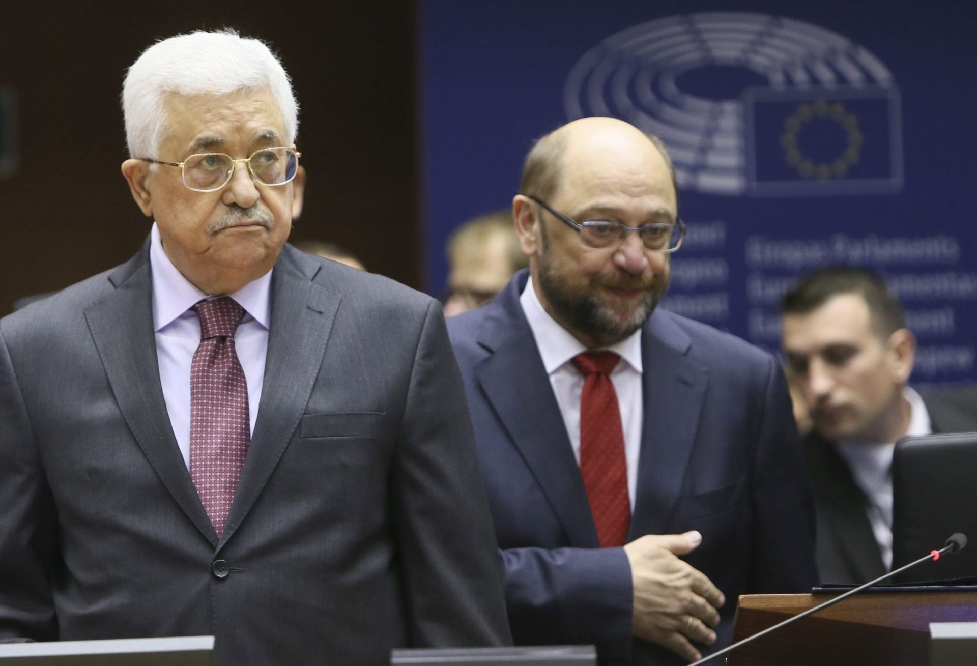epa05385424 The President of the Palestinian Authority Mahmoud Abbas (L) and the President of the European Parliament, Martin Schulz (C) arrive for a small plenary session of the European Parliament in Brussels, Belgium, 23 June 2016. Abbas currently is on a visit to the European institutions in Brussels.  EPA/OLIVIER HOSLET