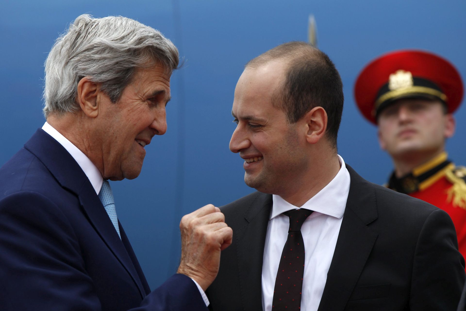 epa05410120 US Secretary of State John Kerry (L) speaks with Georgia's Foreign Minister Mikheil Janelidze (R) as he arrives in Tbilisi, Georgia, 06 July 2016. Kerry is in Georgia for a two-day working visit.  EPA/DAVID MDZINARISHVILI/POOL