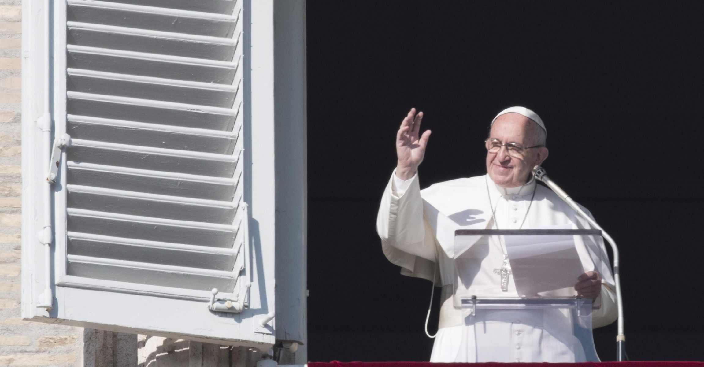 Papa na Božić poslao poruku o miru svijetu pogođenom ratom i terorizmom