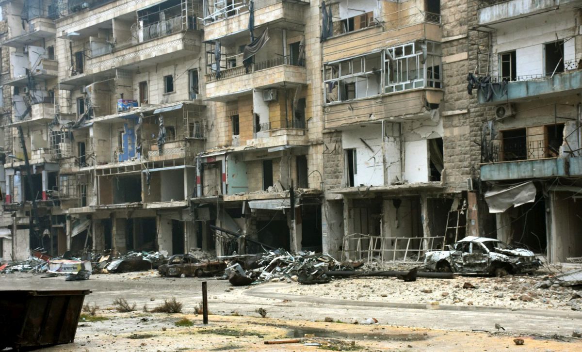 epa05674203 A handout photograph released by the official Syrian Arab News Agency (SANA) showing damaged buildings at Bustan al-Qasr and Kalasa neighborhoods in Aleppo, Syria, 13 December 2016. Media reports state the Syrian army on 12 December claimed it had recaptured 98 percent of former rebel territory in eastern Aleppo. The huge regime gains come as part of the military offensive launched by forces loyal to President Bashar Assad on 15 November. Since then, over 1,000 people have been killed in the northern Syrian city.  EPA/SANA HANDOUT  HANDOUT EDITORIAL USE ONLY/NO SALES