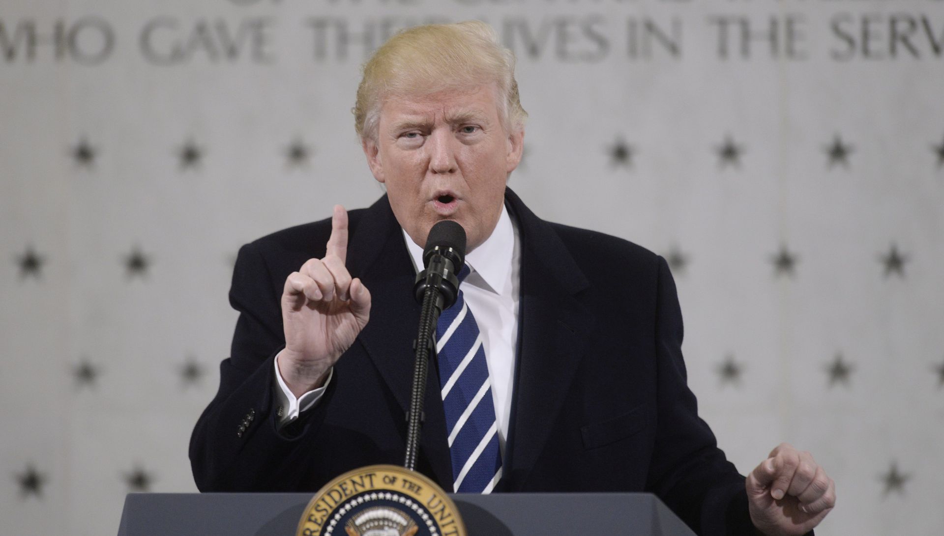 Bijela kuća kaže da mediji pokušavaju oduzeti legitimitet Trumpu, ali da to neće trpjeti