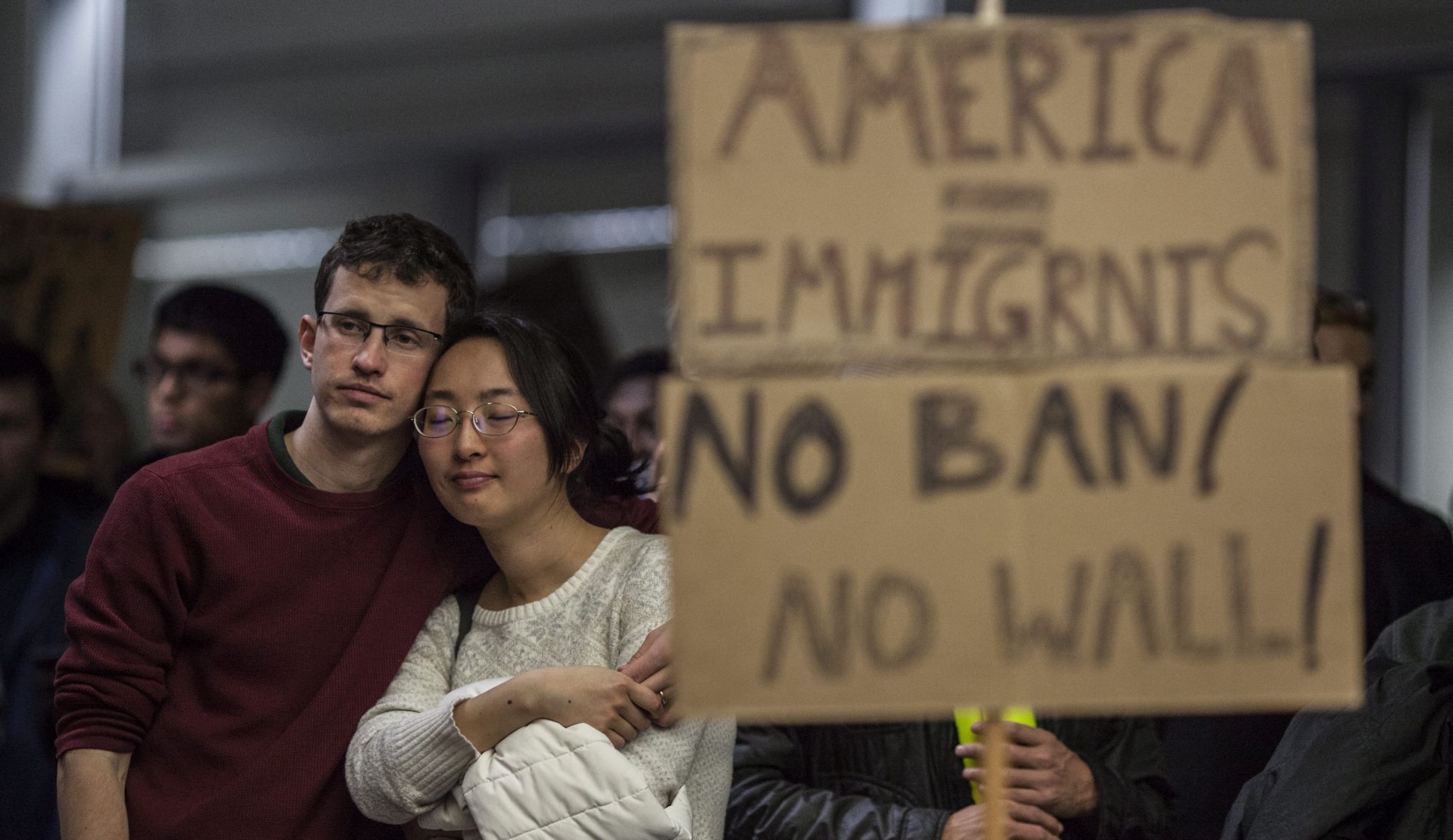 epa05758177 People gather for a protest at the Arrivals Hall of San Francisco's SFO International Airport after people arriving from Muslim-majority countries were held at the border control as a result of the new executive order by US President Donald Trump in San Francisco, California, USA, 28 January 2017. According to reports, thousands of people took part in the demonstration as people from countries on the suspension list were reportedly held at the airport. US federal judge issued an emergency stay for visa holders and refugees that have been detained at airports following US President Donald Trump's executive order, halting all refugee entry for 120 days and for 90 days bans entry from seven countries: Iran, Iraq, Libya, Somalia, Sudan, Syria and Yemen.  EPA/PETER DASILVA