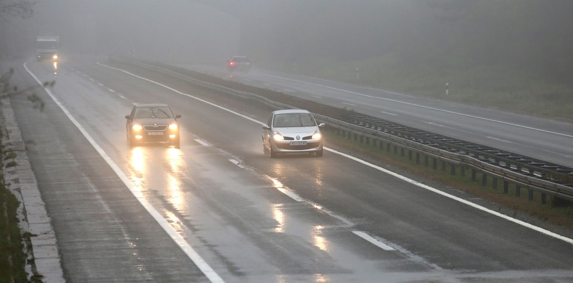 HAK Kolnici mjestimice mokri i skliski, prometna nesreća na zagrebačkoj obilaznici