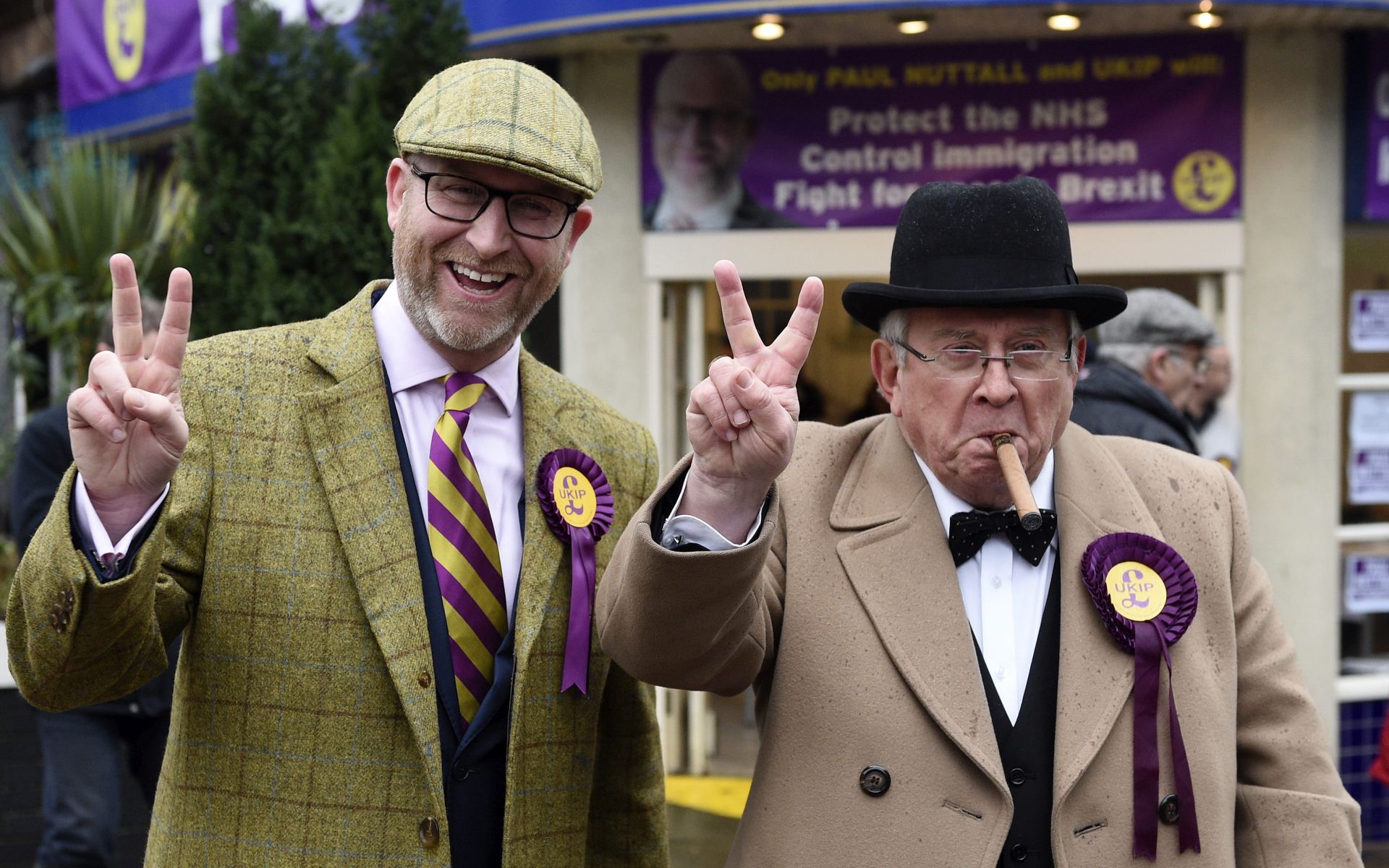 epa05756470 Paul Nuttall (L), leader of UK Independence Party (UKIP) and candidate for Stoke-on-Trent central, poses with a supporter as he launches his campaign in Stoke-on-Trent, Britain, 28 January 2017. Voters will head to the polls in the Stoke-on-Trent Central by-election on 23 February 2017.  EPA/FACUNDO ARRIZABALAGA