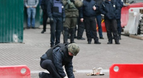 Zločin u Ukrajini: Vojnik kalašnjikovom ubio pet zaštitara u tvornici oružja, policija ga traži