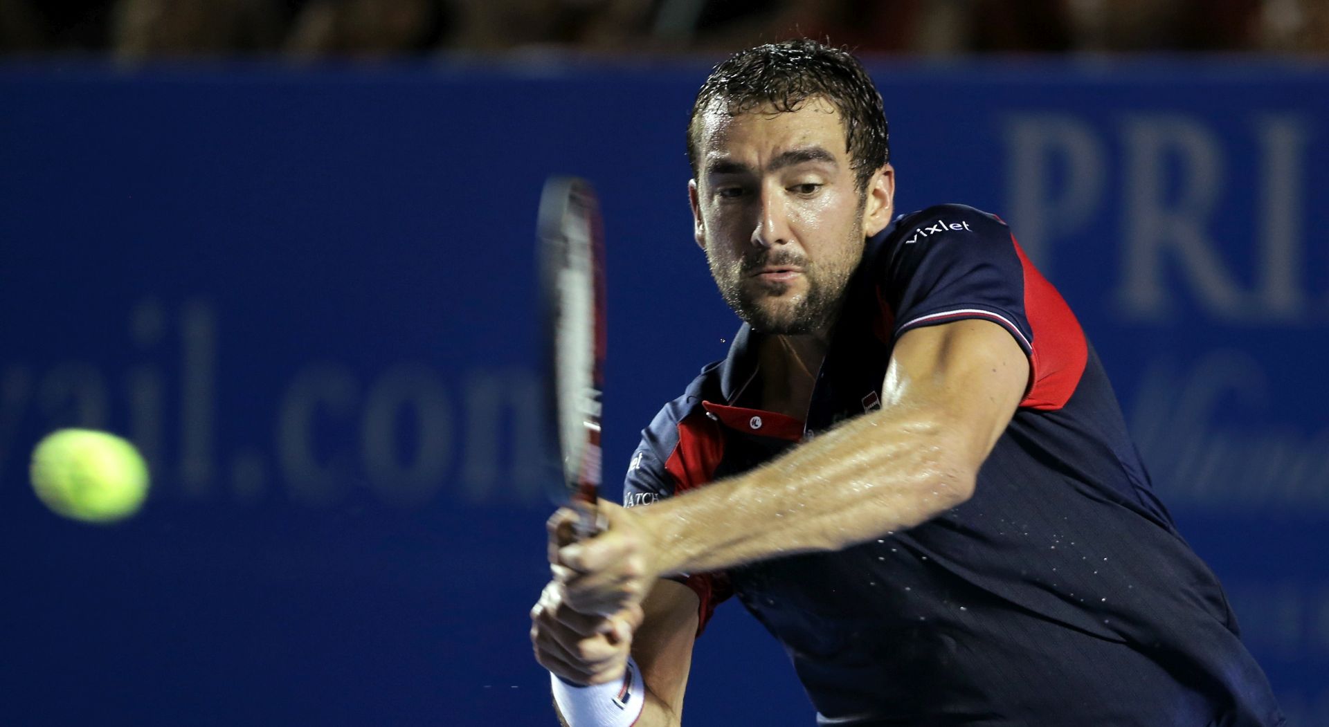 epa05823862 Marin Cilic of Croatia in action against Borna Coric of Croatia during their men's singles match at the Mexican Open Tennis tournament in Acapulco, Mexico, 01 March 2017.  EPA/JOSE MENDEZ