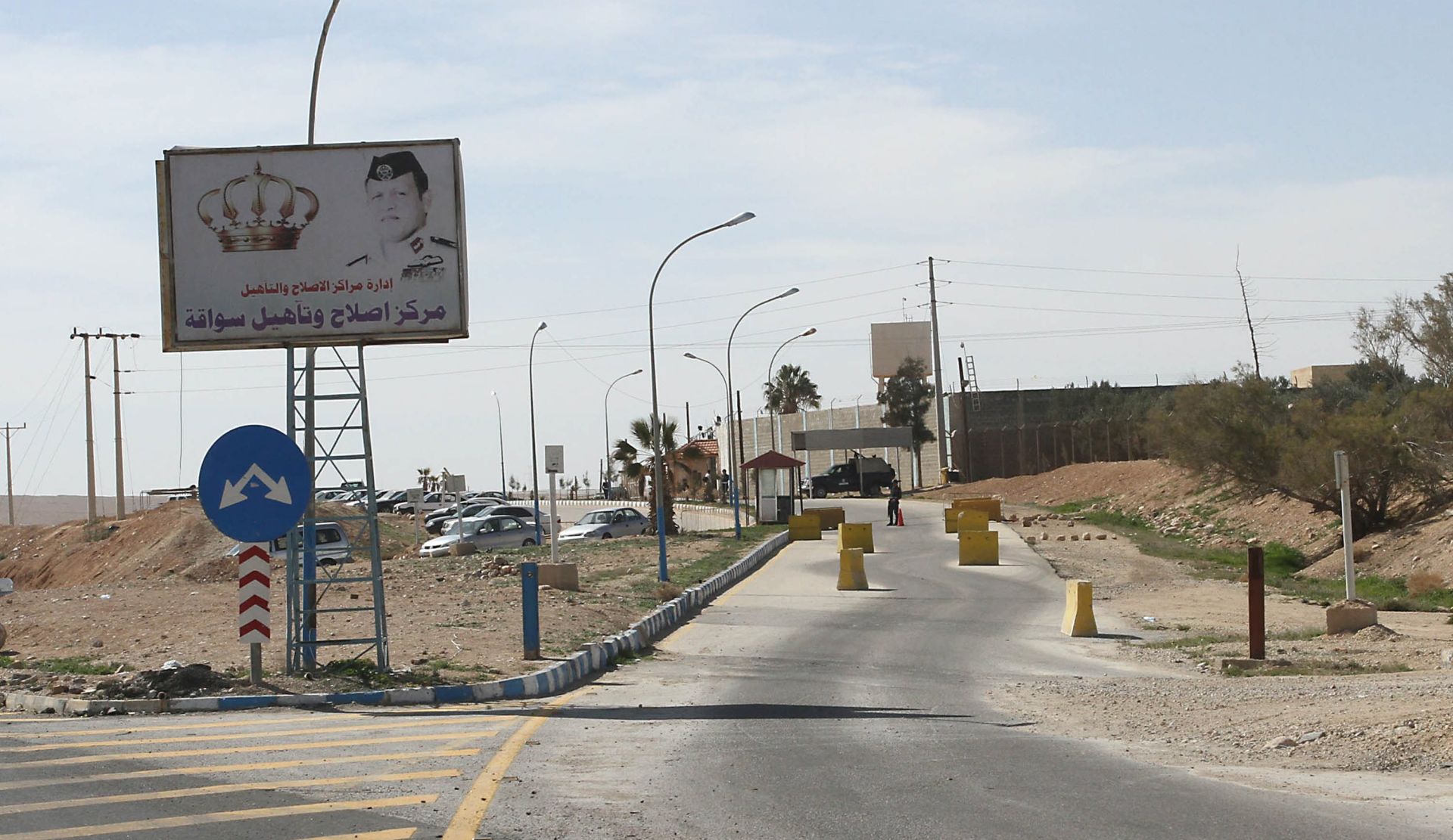 epa05828557 (FILE) - A file picture dated 04 February 2015, shows the entrance to the Jordanian Swaqa Prison, south of Amman. Jordan authorities announced it executed 15 convicts, including 10 terrorists on 04 March 2017. The Jordanian Minister of State for Media Affairs, Mohammed Momani, who is also the government spokesperson said that 10 terrorists were executed after they were convicted of crimes including what is known as Irbid terror cell", and the terror attack against the General Intelligence Department office in Bakaa refugee camp. Some of those executed were convicted of other crimes including the attack on public security personnel near Irbid's Samma town, the assassination of columnist Nahed Hattar, terror bomb attack on Jordan's Embassy in Baghdad in 2003, and the terrorist attack against foreign tourists visiting the Roman amphitheater in Amman. The minister also said that another five criminals, who committed major criminal offenses and incest, were also executed. The executions were carried out at Swaqa Correctional and Rehabilitation Centre (SCRC), some 70 kilometers south of Amman.  EPA/JAMAL NASRALLAH