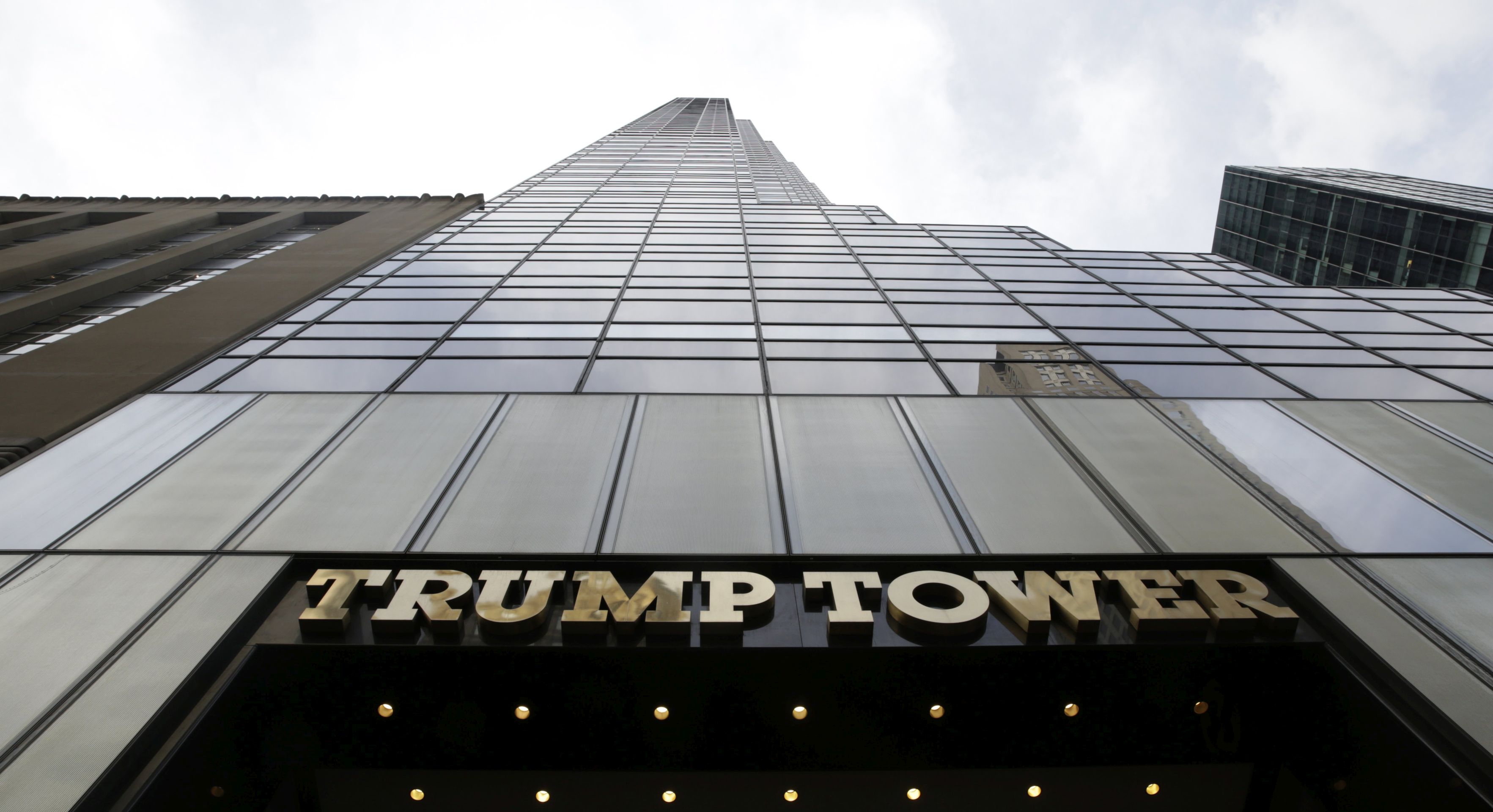 epa05832611 (FILE) - A general view of Trump Tower in New York, New York, USA, 31 May 2016 (reissued 06 March 2017). US President Trump on 05 March 2017 demanded from Congress to investigate an alleged wire-tapping of Trump's offices by Obama during his election campaign. Obama's spokesman has dismissed Trump's claims as 'simply false' and Trump not offered any evidence for his claims.  EPA/JASON SZENES