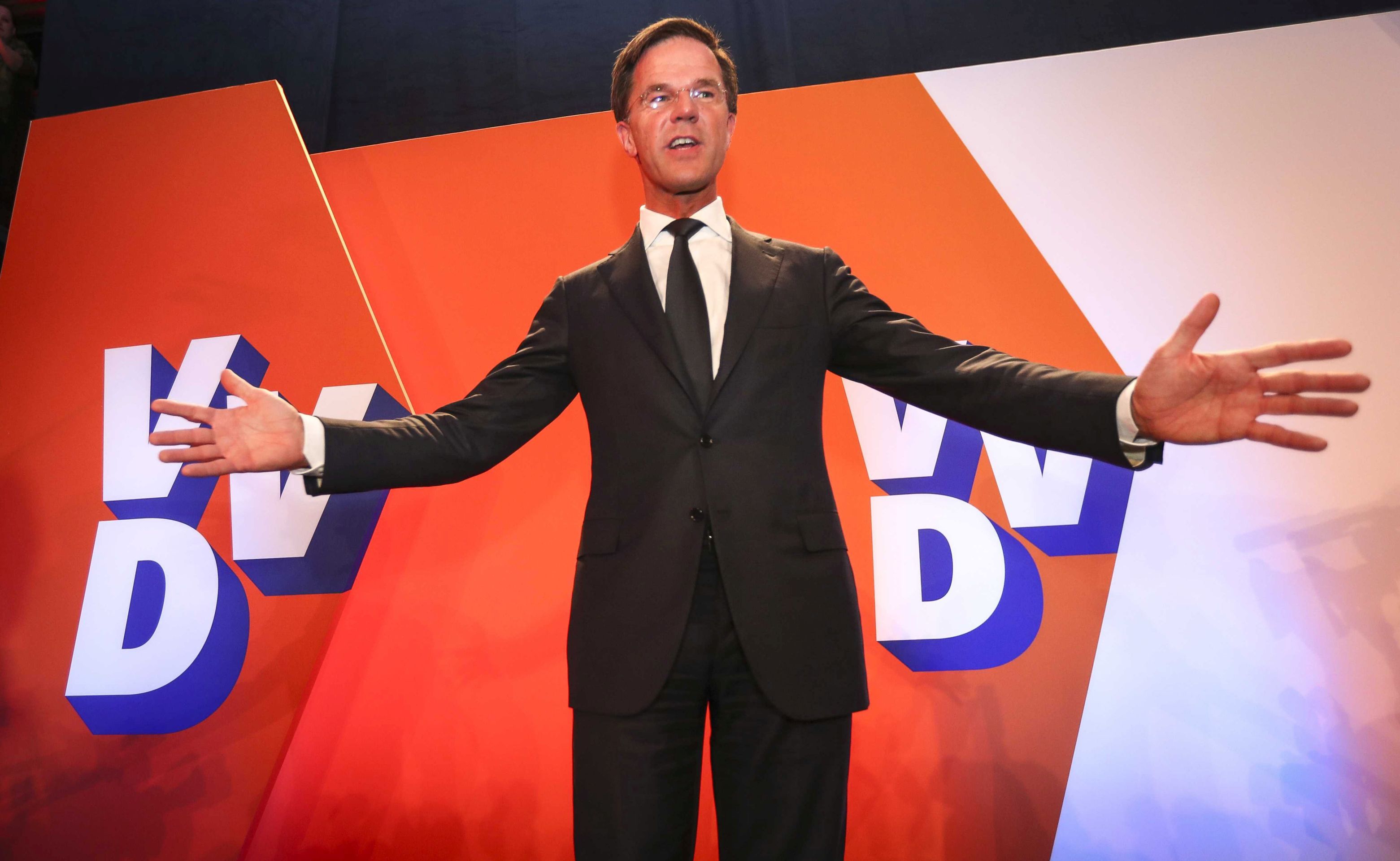 epaselect epa05850969 Dutch Prime Minister Mark Rutte during election night in The Hague, The Netherlands, 15 March 2017. Rutte's center-right VVD party has won the most seats in the parliamentary elections according to the initial exit polls.  EPA/JERRY LAMPEN