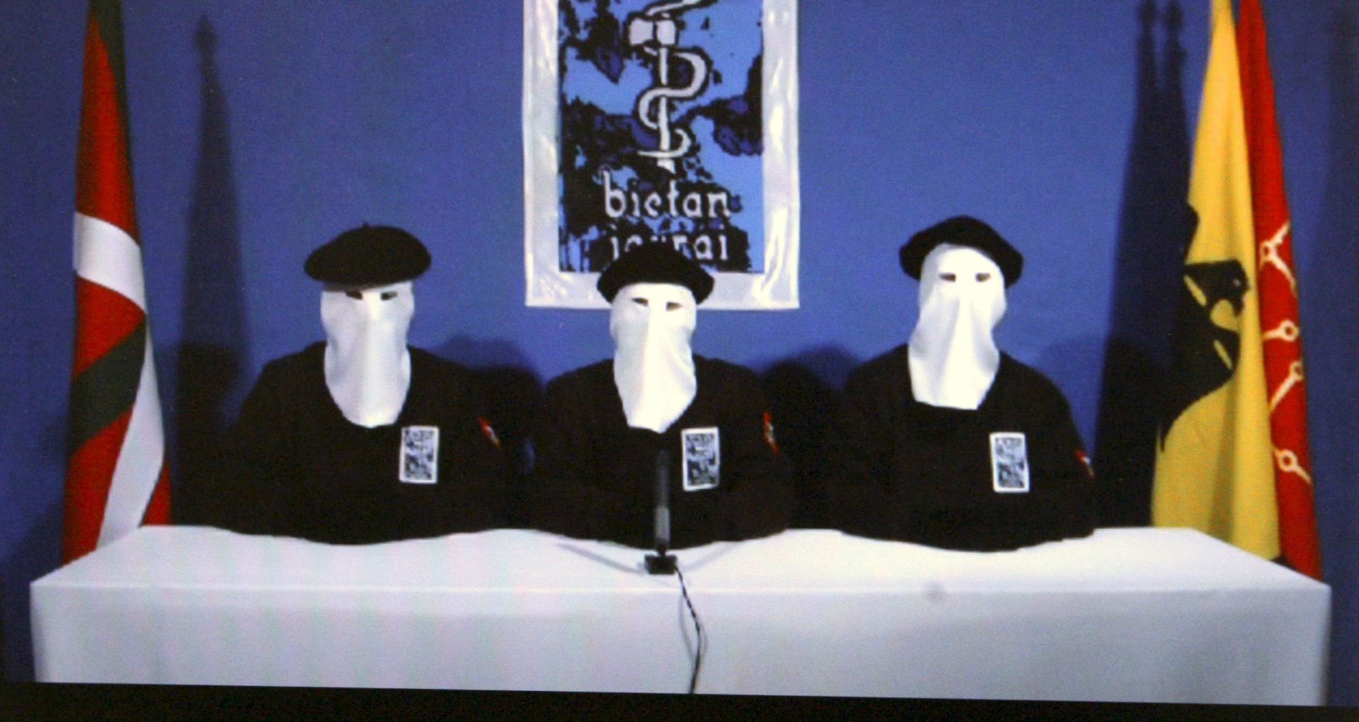 epa05896300 (FILE) - An undated handout video still image posted on the website of Basque newspaper Gara, 10 January 2011 (reissued 08 April 2017) shows Basque Separatists ETA members announcing a 'permanent, verifiable ceasefire'. The Basque militant group Eta is set to begin the process of officially handing over arms to police in southern France, 08 April 2017. Eta killed more than 800 people and wounded thousands in more than 40 years of violence aimed at creating a Basque state out of territory in south-west France and northern Spain.  EPA/ALFREDO ALDAI/HANDOUT  EDITORIAL USE ONLY/NO SALES  EDITORIAL USE ONLY/NO SALES