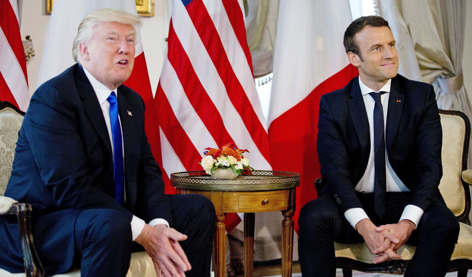 epa05989016 US President Donald J. Trump meets with French President Emmanuel Macron (R) during a meeting on the sidelines of the NATO summit, at the US ambassador's residence in Brussels, Belgium, 25 May 2017. Trump is in Belgium to attend a North Atlantic Treaty Organization (NATO) Summit.  EPA/PETER DEJONG/POOL MAXPPP OUT