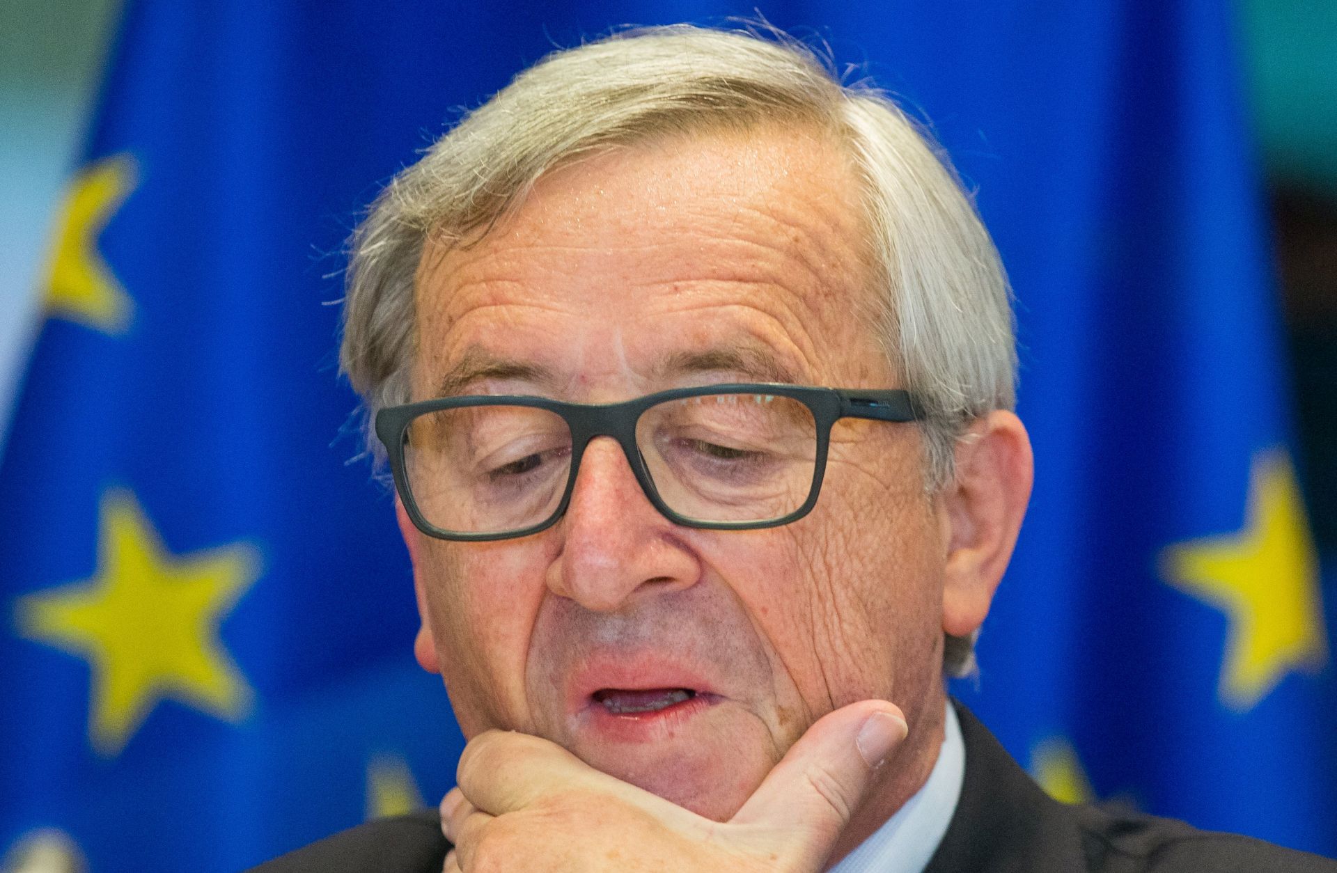 epa05999527 European Commission President Jean-Claude Juncker attends a hearing during the Committee of Inquiry on money laundering, tax avoidance and tax evasion (PANA), at the EU Parliament in Brussels, Belgium, 30 May 2017.  EPA/STEPHANIE LECOCQ