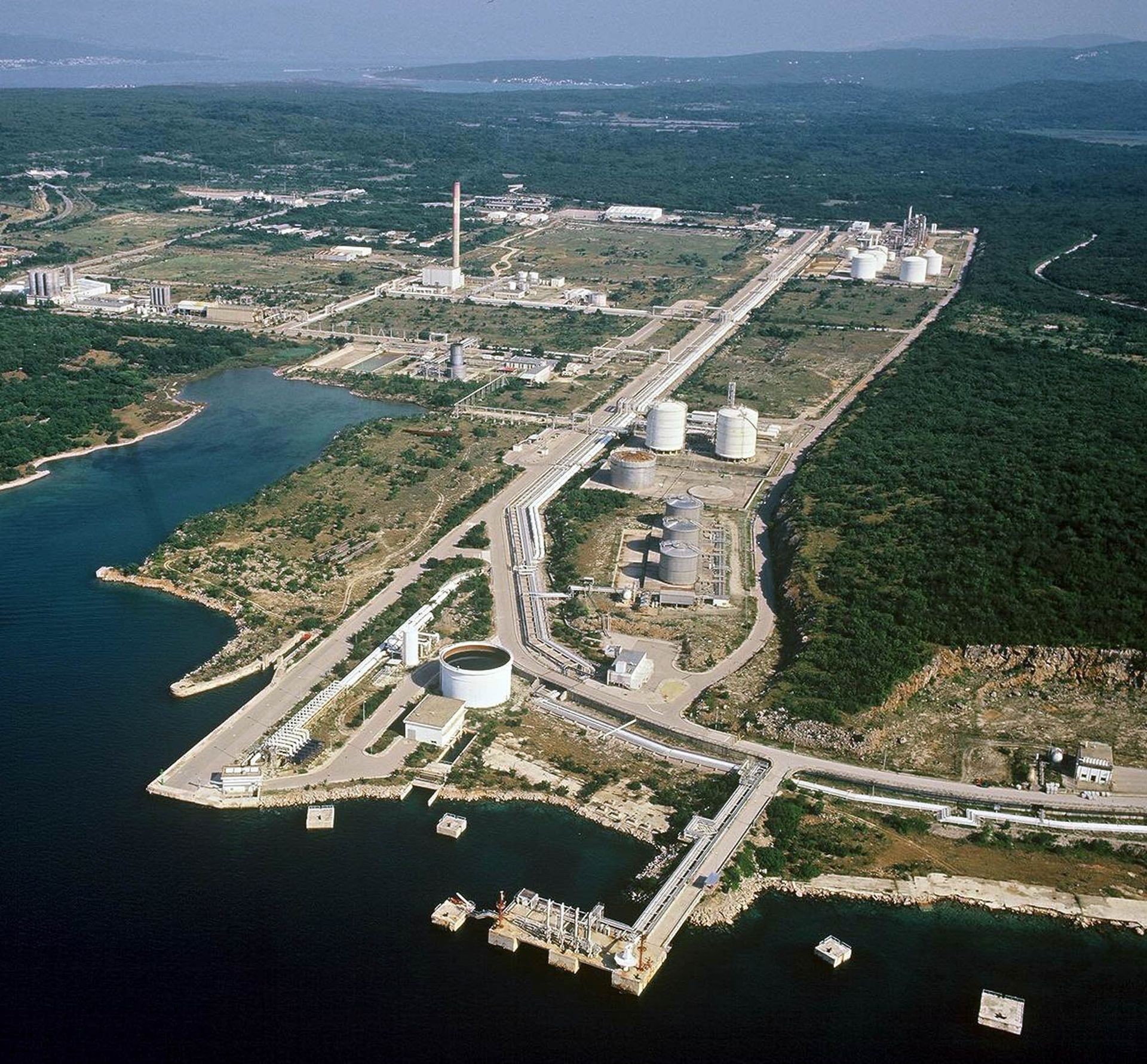 ‘LNG terminal na Krku počinje s radom najkasnije početkom 2020.’