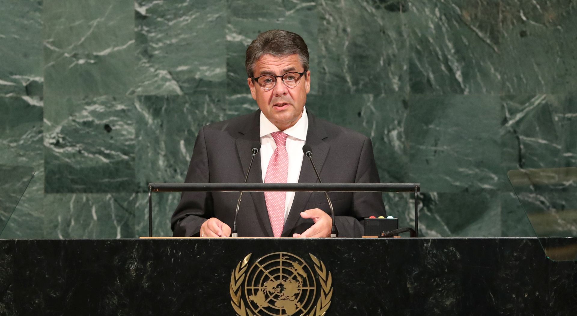 epa06218141 Sigmar Gabriel, Vice-Chancellor of Germany, speaks during the General Debate of the 72nd United Nations General Assembly at UN headquarters in New York, New York, USA, 21 September 2017. The annual gathering of world leaders formally opened on 19 September 2017, with the theme, 'Focusing on People: Striving for Peace and a Decent Life for All on a Sustainable Planet.'  EPA/ANDREW GOMBERT