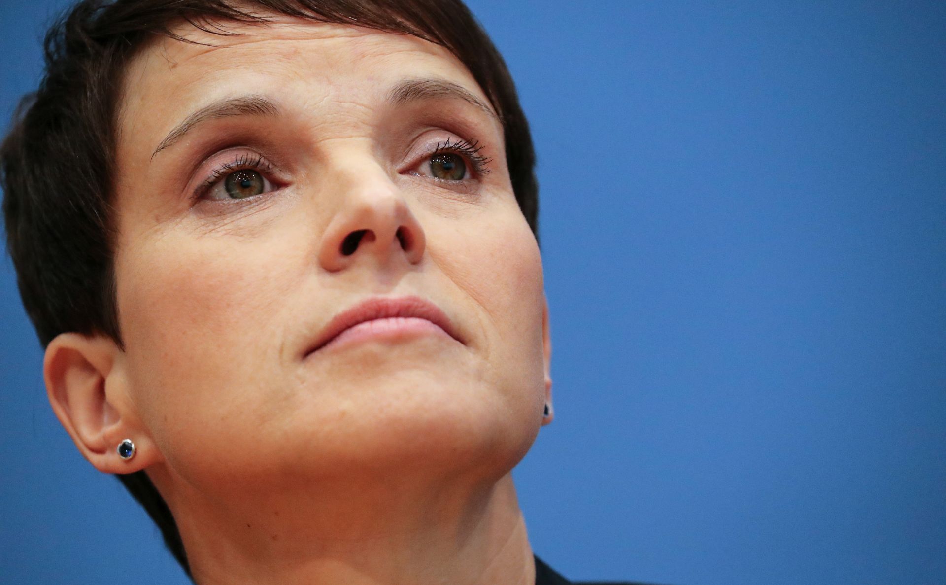 epa06225427 Frauke Petry, chairwoman of the German right-wing populist party 'Alternative for Germany' (AfD), attends a news conference in Berlin, Germany, 25 September 2017. The right-wing populist AfD party became the third strongest party in the next German federal parliament, the Bundestag, following the 24 September general elections.  EPA/CLEMENS BILAN