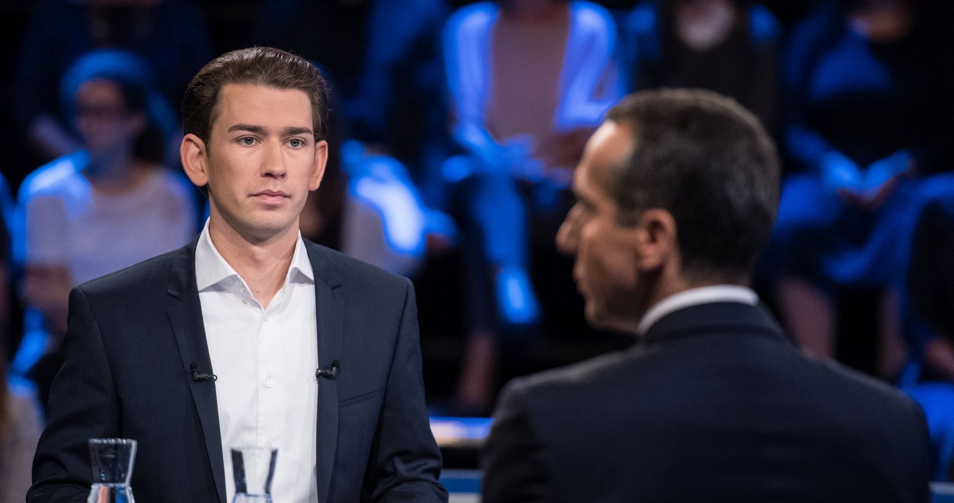 epa06259725 Austrian Foreign Minister Sebastian Kurz (L), the leader and top candidate of the Austrian Peoples Party (OeVP) and Austrian Chancellor and head of the Social Democratic Party (SPOe) Christian Kern (R), ahead of a television election debate in Vienna, Austria, 11 October 2017. Austrian federal elections will take place on 15 October 2017.  EPA/CHRISTIAN BRUNA