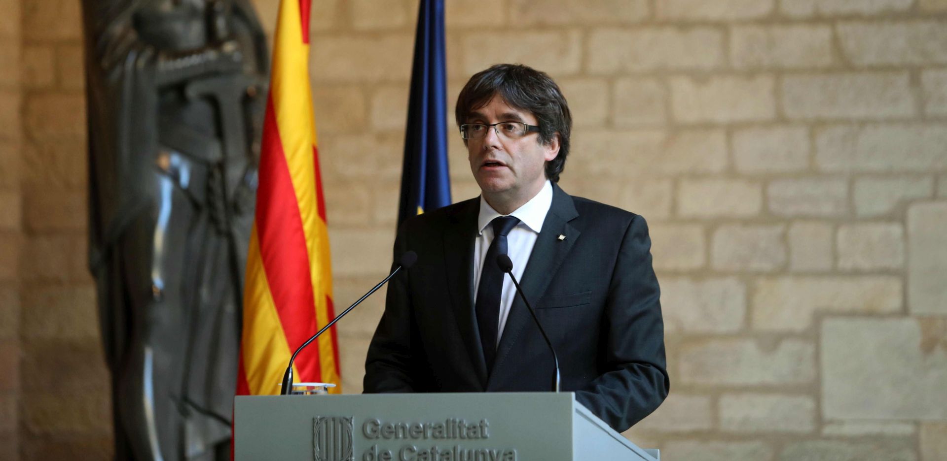 VIDEO: EKSHIBICIONIST BEZ POKRIĆA? Što će biti s katalonskim predsjednikom Puigdemontom?