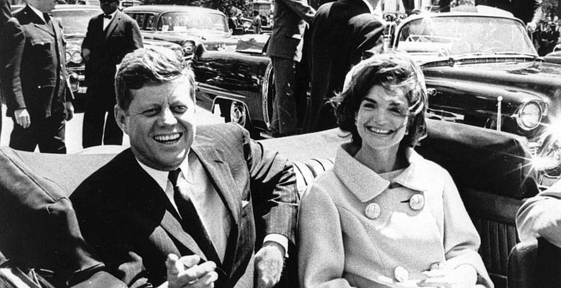 epa06291633 (FILE) - A handout photo made available by John F. Kennedy presidential Library shows US President John F. Kennedy (L) and First Lady Jacqueline Kennedy (R) following arrival ceremonies for H. E. Habib Bourguiba, President of Tunisia, at Blair House, in Washington, D.C., USA, 03 May 1961 (issued 26 October 2017). The classified files on the assassination of former US Pesident John F Kennedy will be on 26 October, US President Donald Trump announced on twitter on 25 October. The US Congress ruled in 1992 that all JFK documents be released within 25 years, unless the US President decides the release would damage national security. John F. Kennedy was shot dead in Dallas in 1963 by Lee Harvey Oswald.  EPA/ABBIE ROWE / NATIONAL PARK SERVICE HANDOUT EDITORIAL USE ONLY/NO SALES HANDOUT EDITORIAL USE ONLY/NO SALES *** Local Caption *** 51102125
