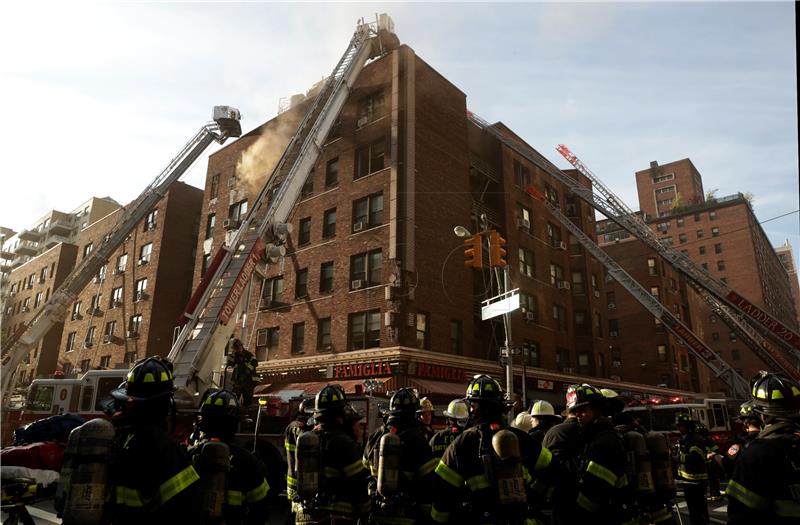 BRONX U požaru u New Yorku 12 poginulih