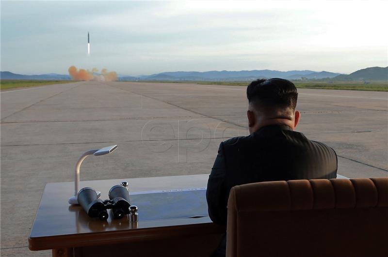 TRUMP: “Kim neće izvoditi raketne pokuse za trajanja razgovora”