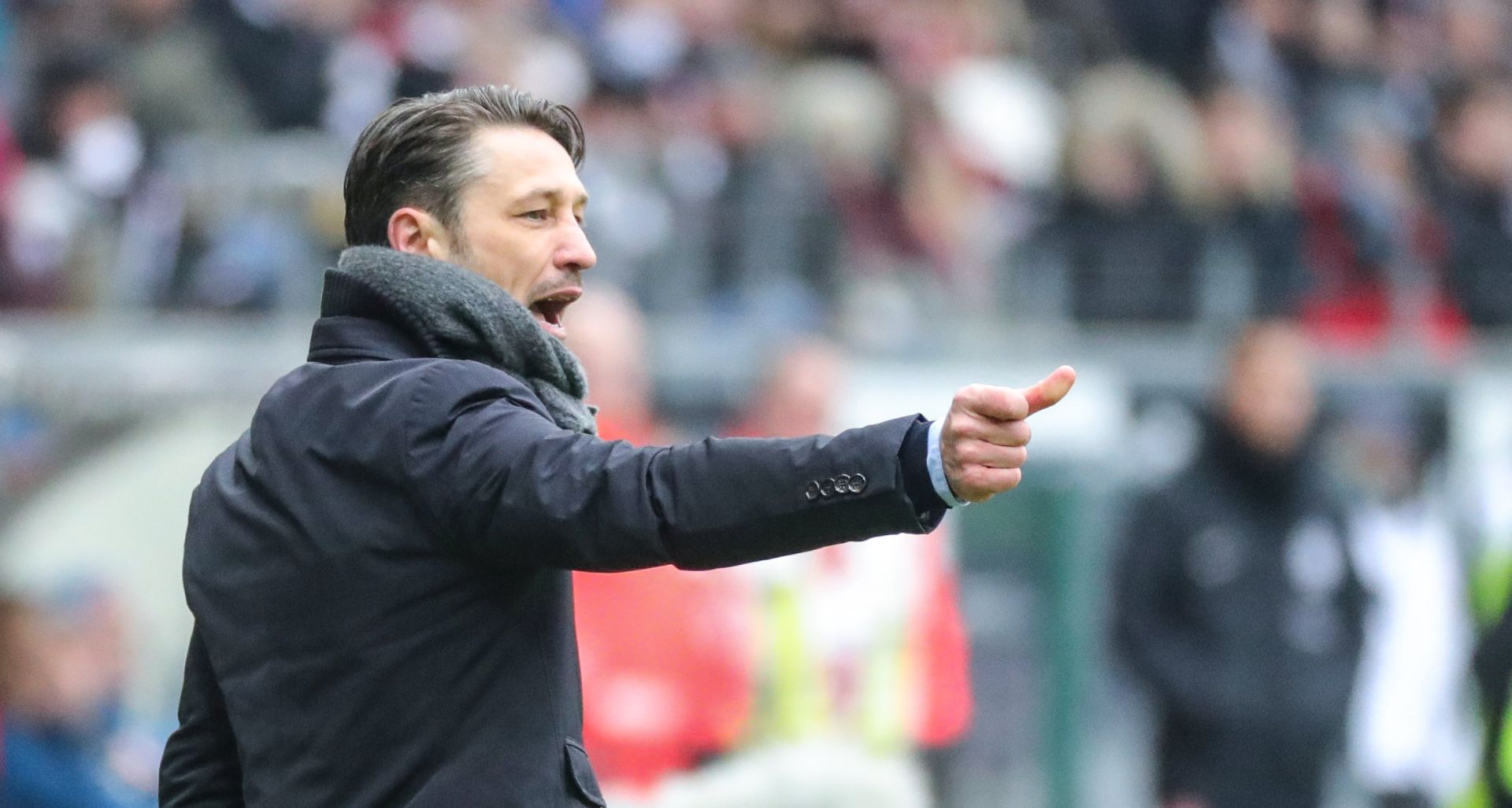 epa06610330 Frankfurt's head coach Niko Kovac reacts during the German Bundesliga soccer match between Eintracht Frankfurt and FSV Mainz 05 in Frankfurt Main, Germany, 17 March 2018.  EPA/ARMANDO BABANI EMBARGO CONDITIONS - ATTENTION: Due to the accreditation guidelines, the DFL only permits the publication and utilisation of up to 15 pictures per match on the internet and in online media during the match.