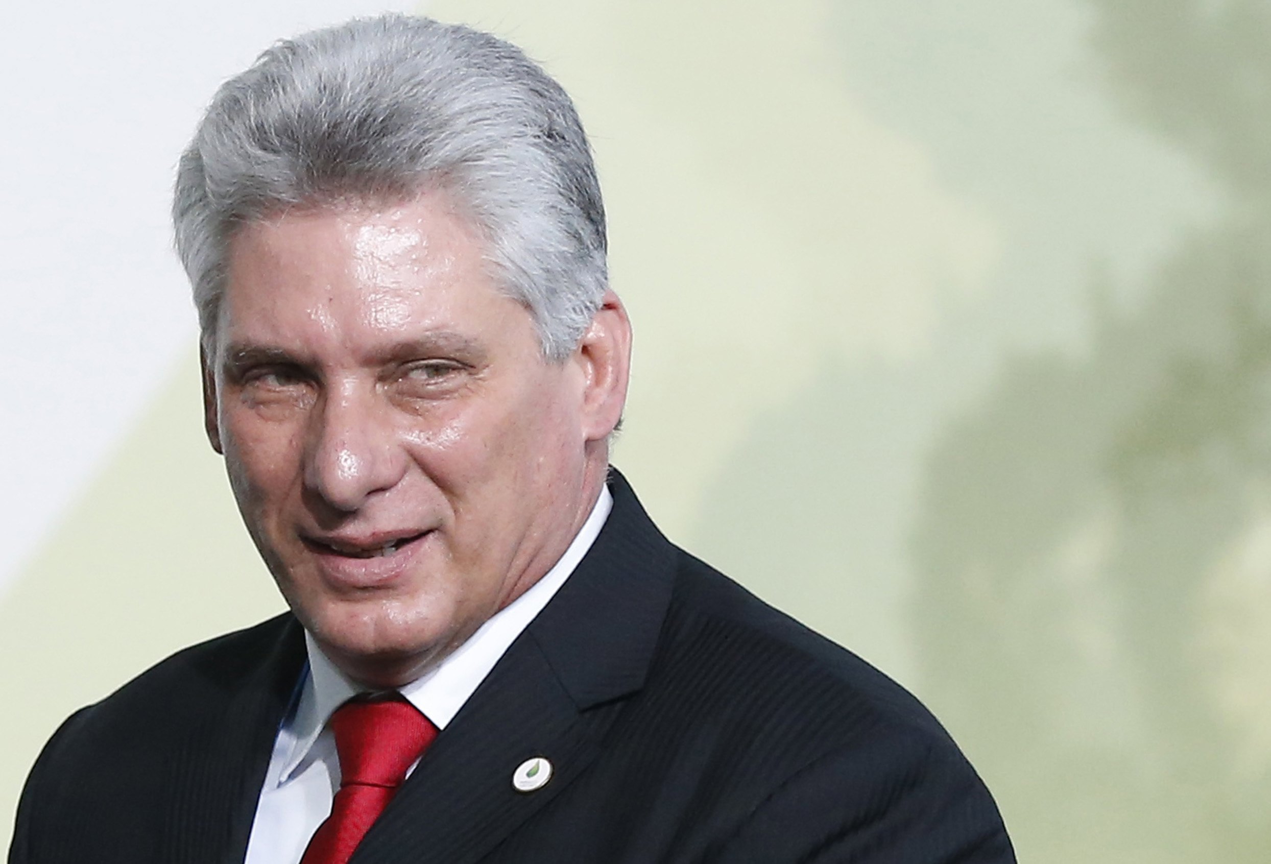 epa06678976 (FILE) - Cuban Vice-President Miguel Diaz-Canel Bermudez arrives at the COP21 World Climate Change Conference 2015 in Le Bourget, north of Paris, France, 30 November 2015 (reissued 19 April 2018). The Cuban government on 18 April 2018 nominated Diaz-Canel as the only candidate to succeed President Raul Castro, considered the end of the Castro era.  EPA/GUILLAUME HORCAJUELO/POOL MAXPPP OUT