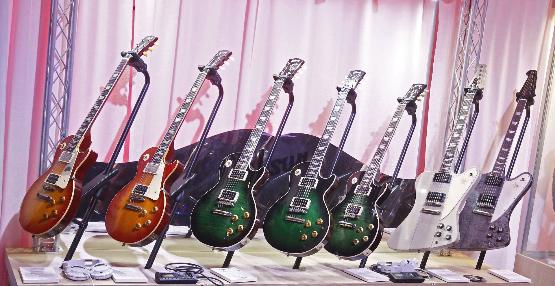 epa06706049 (FILE) - Rock Star Slash signature Gibson guitars  inside the Gibson tent on opening day at the 2018 International Consumer Electronics Show in Las Vegas, Nevada, USA, 09 January 2018 (reissued 02 May 2018). US guitar maker Gibson has filed for bankruptcy protection, media reported on 01 May 2018.  EPA/LARRY W. SMITH