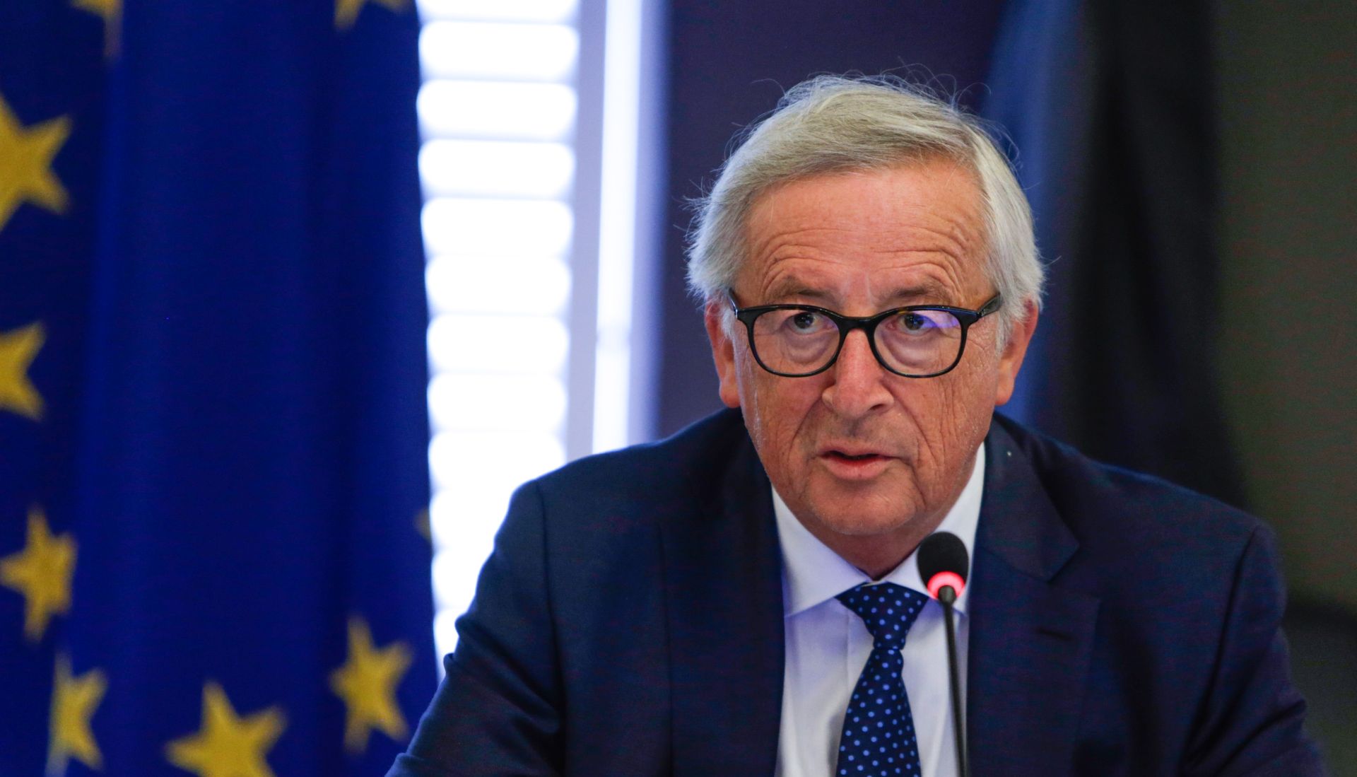 epa06984429 The President of the European Commission, Jean Claude Juncker, addresses European Commissionnaires at the beginning of a seminar of the European Commission in Genval, Belgium, 30 August 2018.  EPA/ARIS OIKONOMOU /  POOL