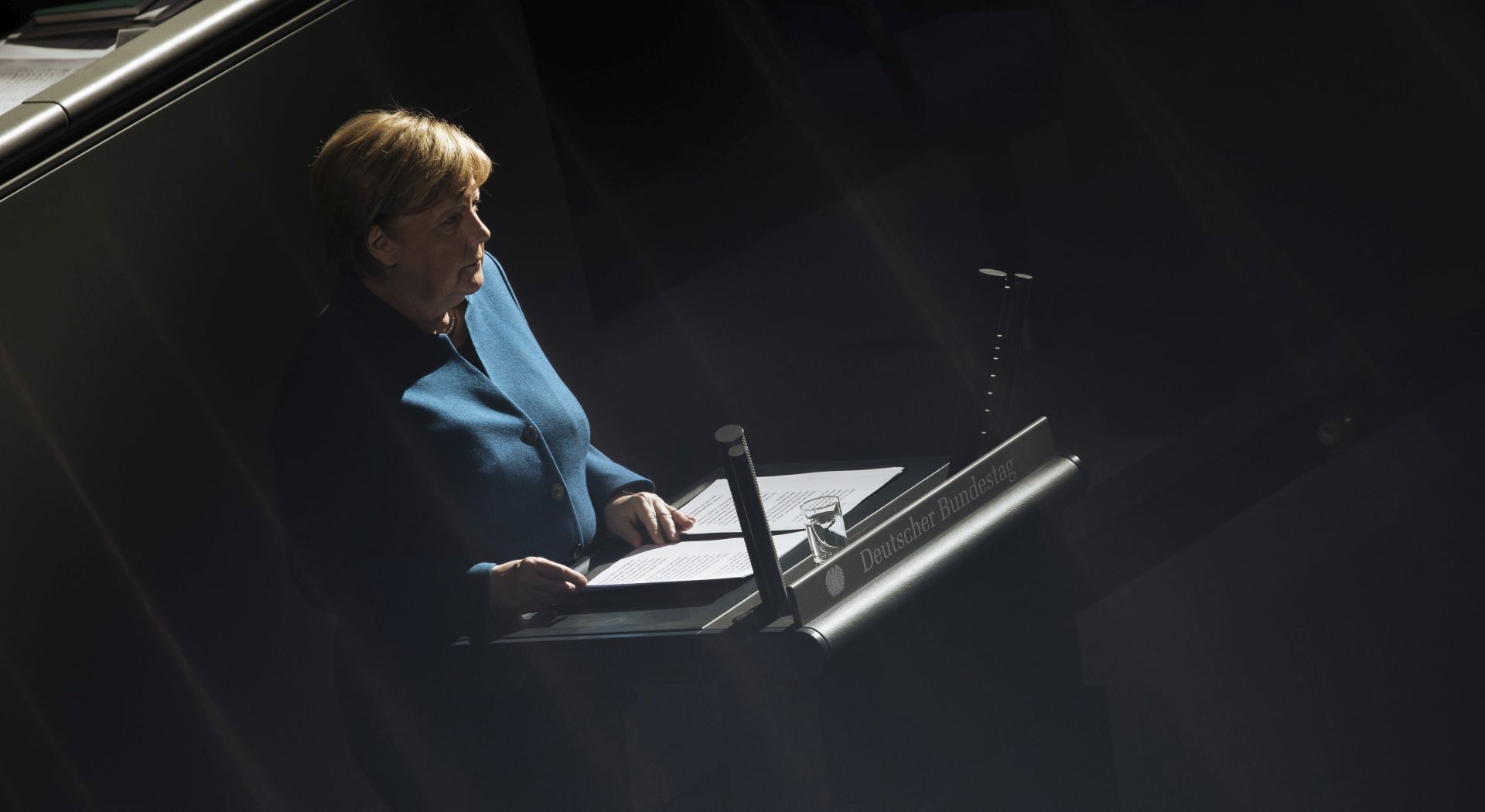 epa07099574 German Chancellor Angela Merkel delivers a statement at the German Parliament, the Bundestag, in Berlin, Germany, 17 October 2018. Merkel gave a government statement regarding the European Council on 17 and 18 October 2018 in Brussels and the upcoming Asia-Europe Summit (ASEM)  EPA/KAMIL ZIHNIOGLU