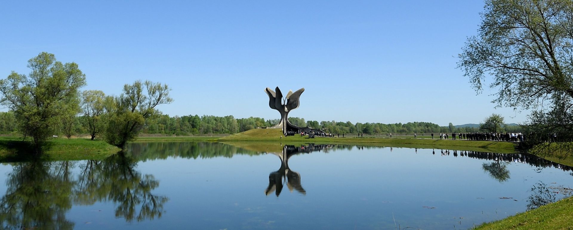“Logor Jasenovac u konfliktnom ratnom nasljeđu”