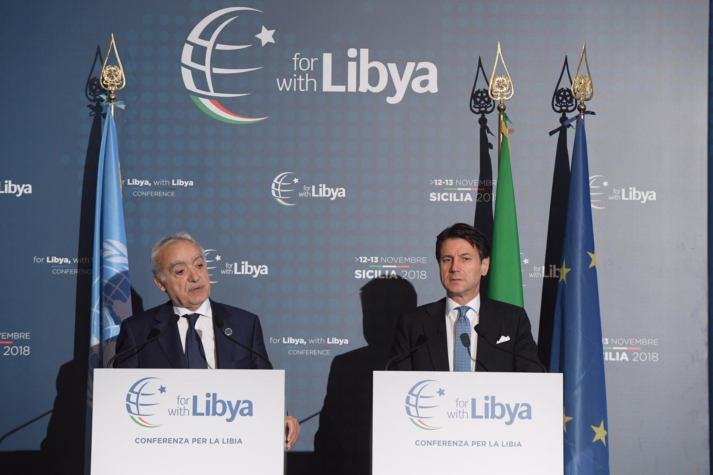 epa07163236 A handout photo made available by the Chigi Palace Press Office shows UN special envoy for Libya Ghassam Salame (L) and Italian Prime Minister Giuseppe Conte during a press conference at the end of the two-day 'Conference on Libya' in Palermo, Sicily island, southern Italy, 13 November 2018.  EPA/FILIPPO ATTILI / CHIGI PALACE PRESS OFFICE / HANDOUT HANDOUT EDITORIAL USE ONLY/NO SALES HANDOUT EDITORIAL USE ONLY/NO SALES