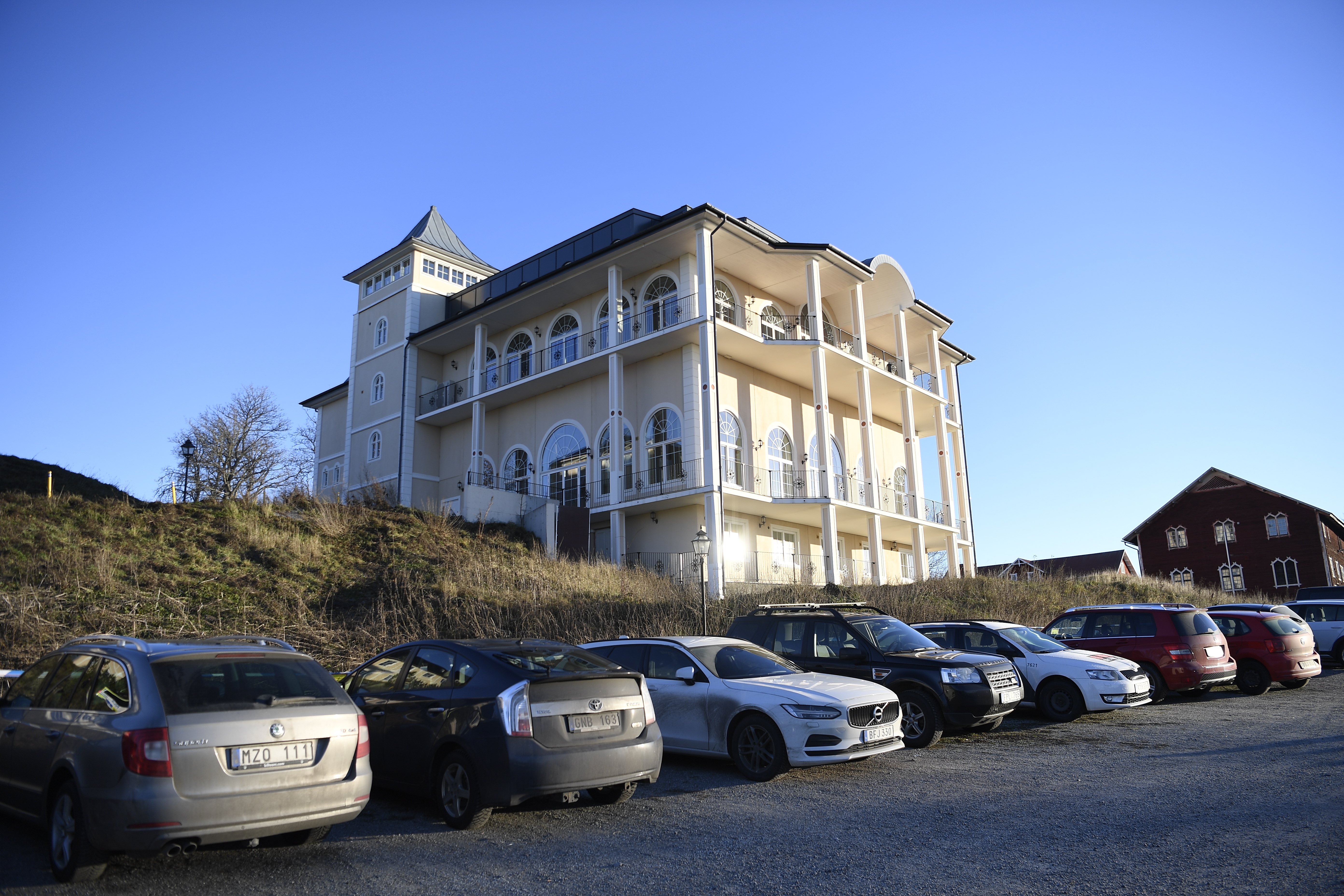 epa07209604 An exterior view of Johannesberg Castle, in Rimbo, 50km north of Stockholm, Sweden, 05 December 2018, where peace talks on Yemen is expected to take place later in the week. According to reports, Kuwaiti ambassador to Yemen Fahd Almeie and UN special envoy for Yemen Martin Griffiths accompanied a Houthi negotiating team to Sweden for UN-sponsored peace talks on the ongoing conflict between the Houthi rebels and the Saudi-backed Yemeni government.  EPA/SSTINA STJERNKVIST  SWEDEN OUT