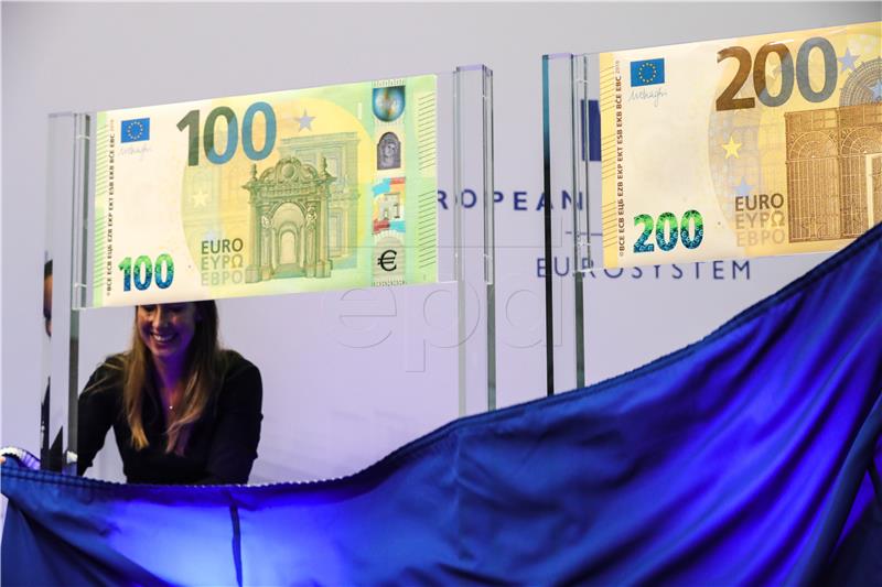Junckerova pohvala euru uoči 20. rođendana europske valute